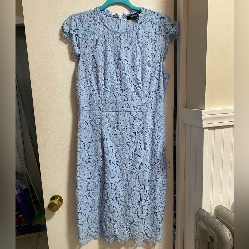 Women's Sleeveless Lace Floral Elegant Cocktail Dress Crew Neck Knee Length